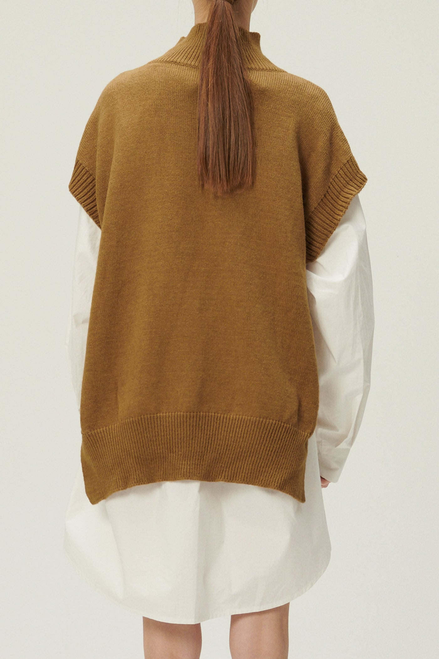 storets.com Adyson Mockneck Buttoned Vest