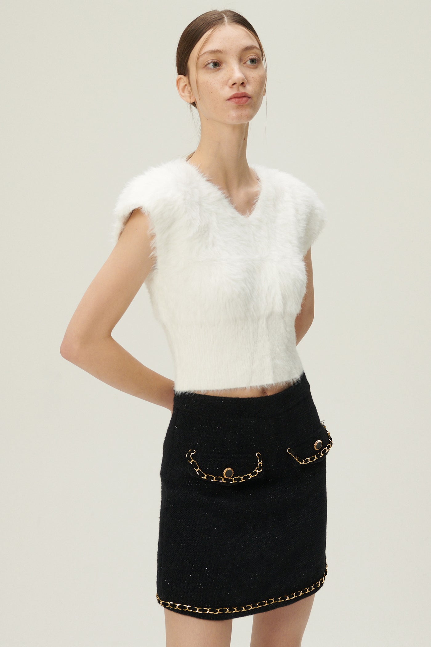 storets.com Annabel Sleeveless Fuzzy Top