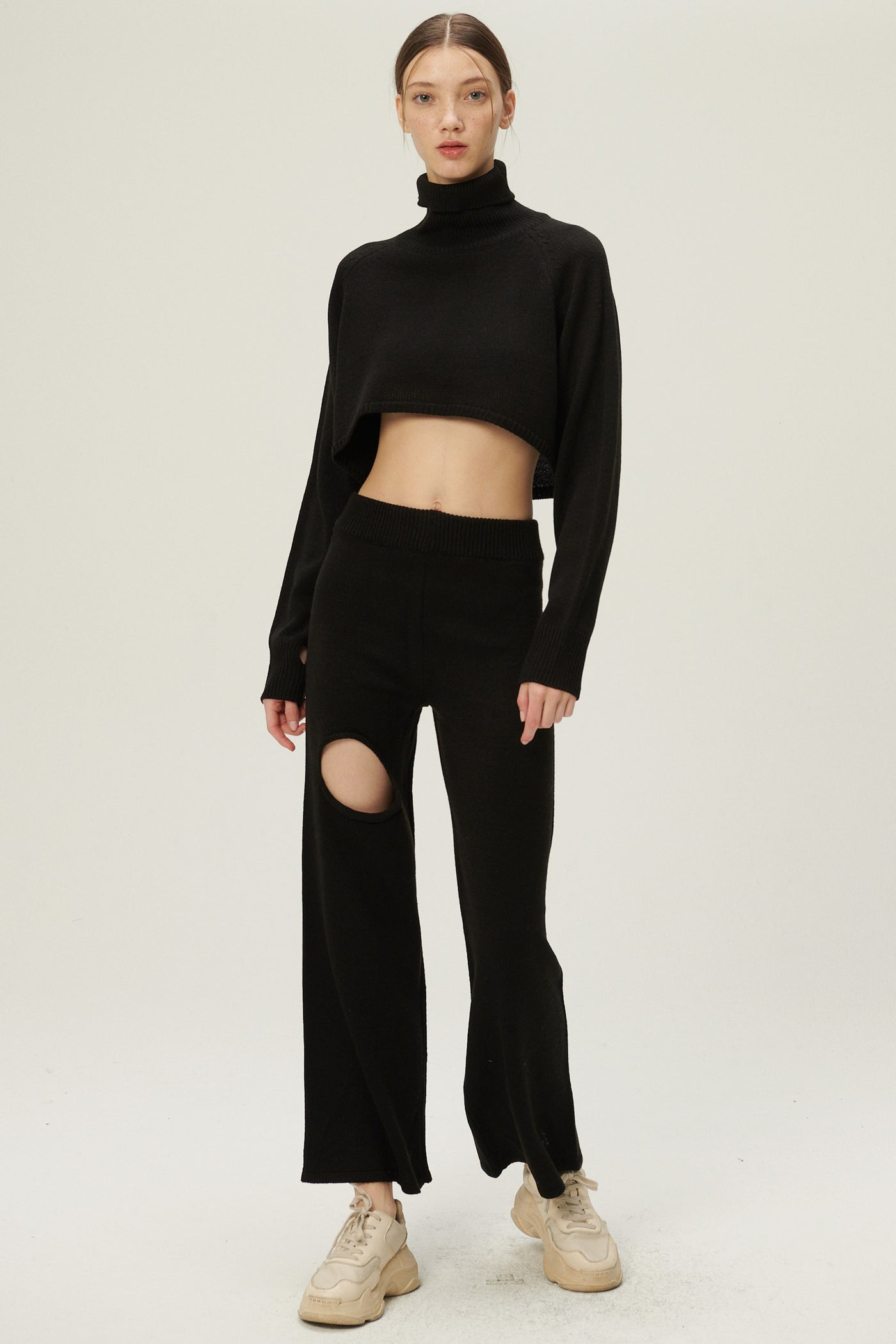 storets.com Mia Cropped Turtleneck Sweater