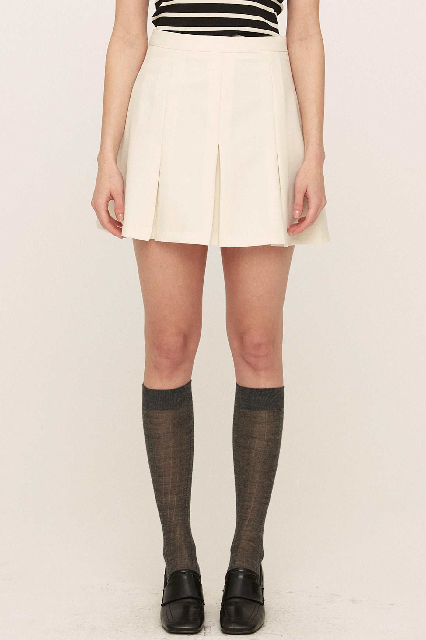 storets.com Amelia Pleated Skirt