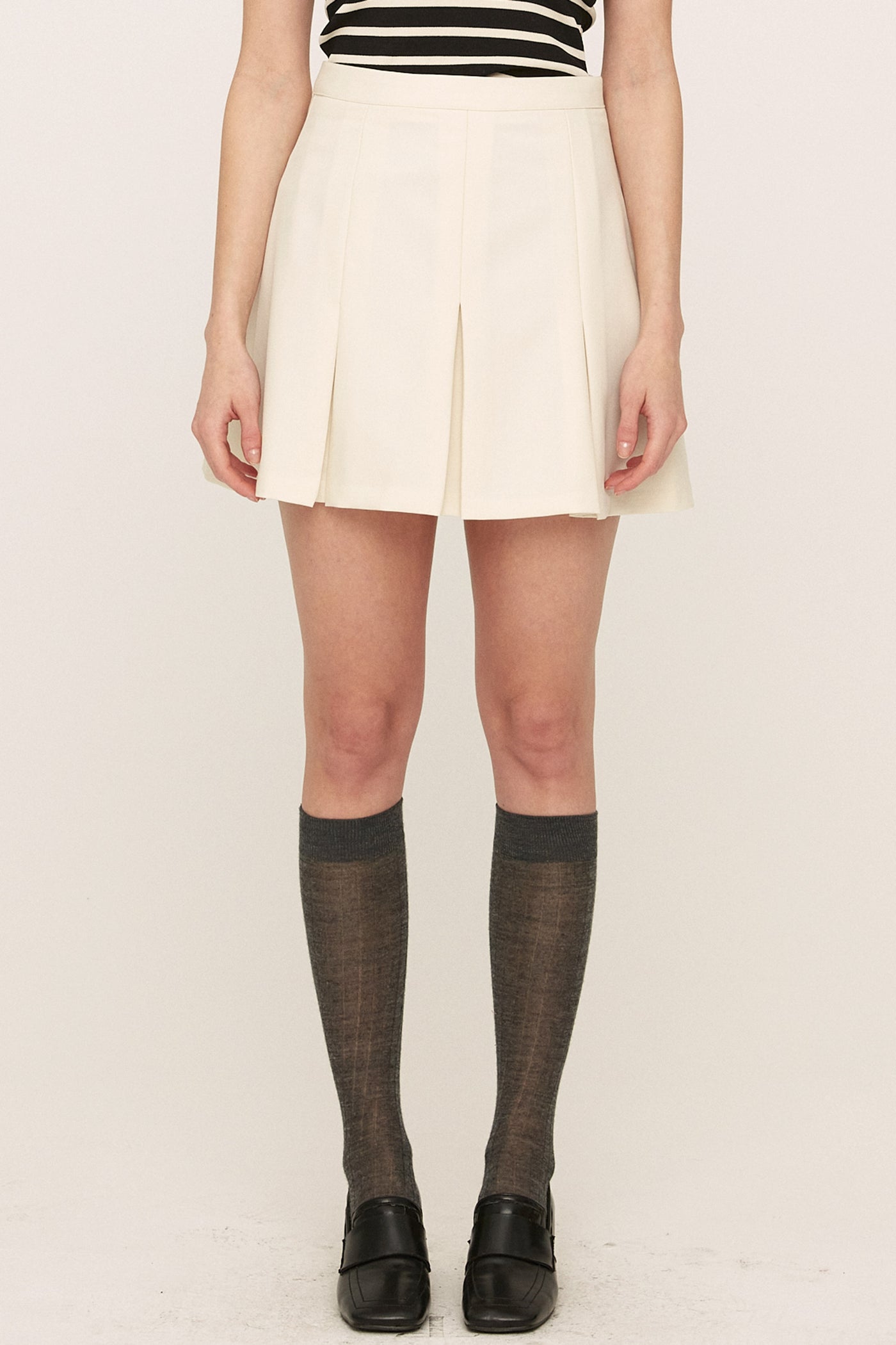 storets.com Amelia Pleated Skirt