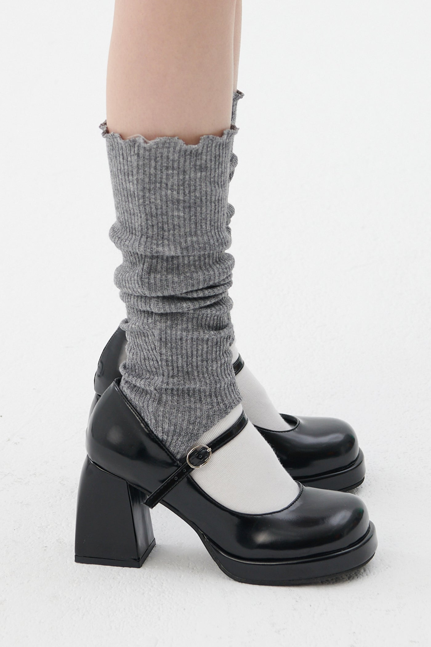 storets.com Lettuce Hem Legwarmer