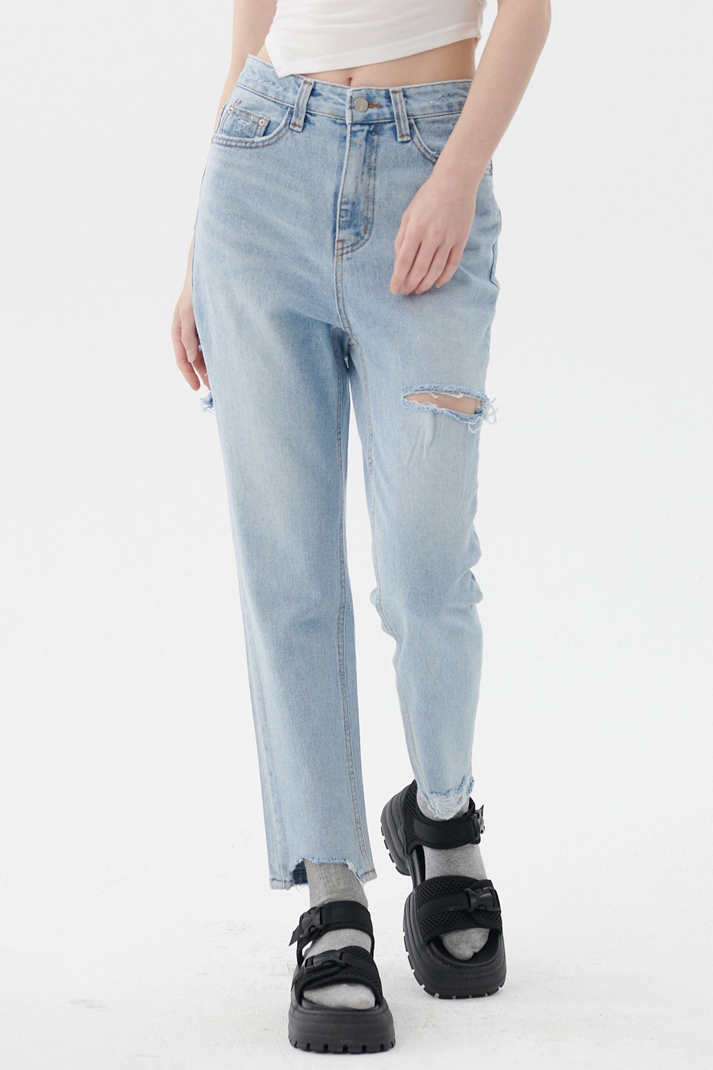 storets.com Bailey Cutout Jeans