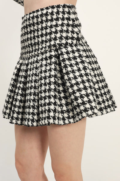 storets.com Andrea Houndstooth Skort