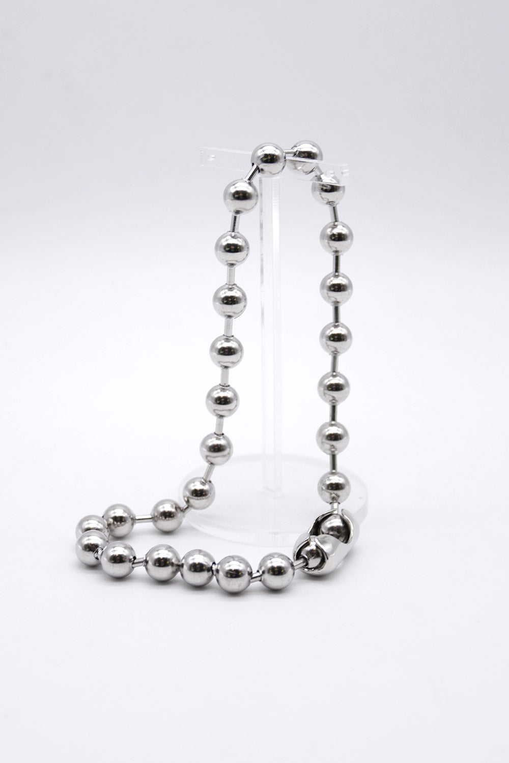 storets.com Lorena Bold Ball Chain Necklace