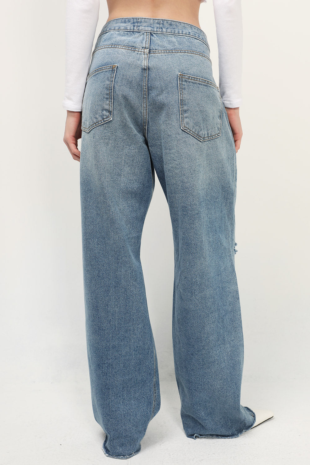 storets.com Vera Slash Cutout Jeans