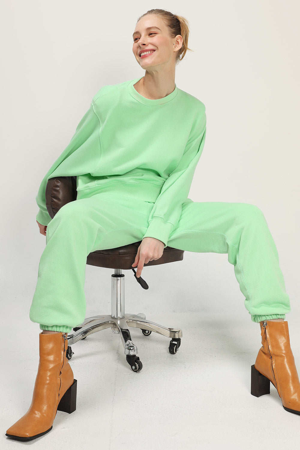 storets.com Luz Sweat Joggers