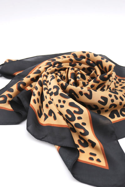 storets.com Sayla Leopard Print Scarf