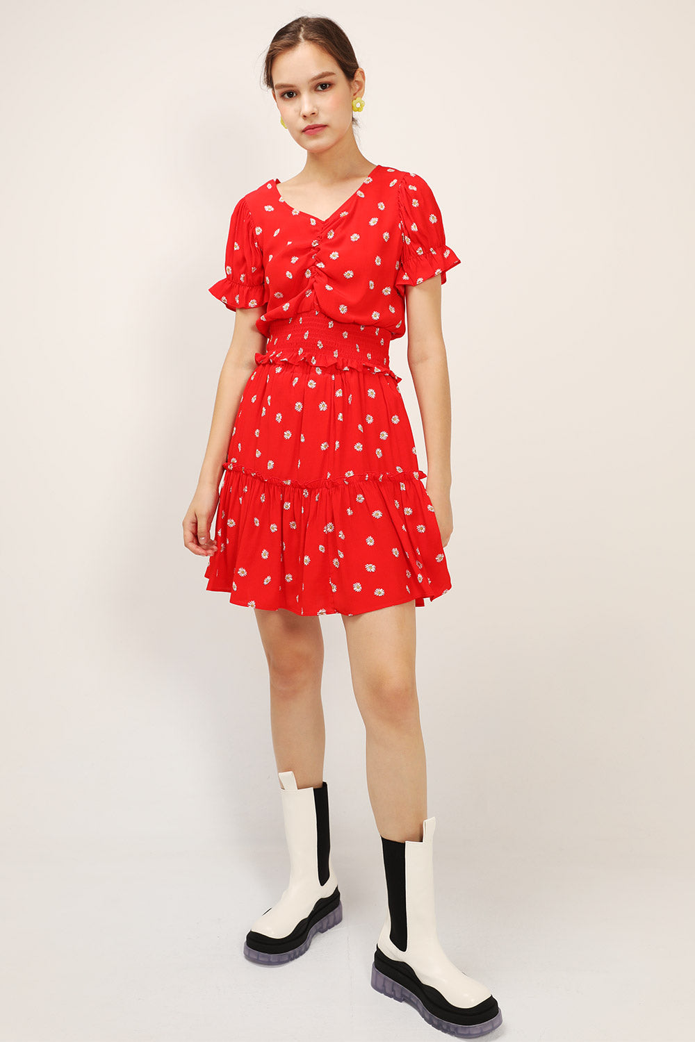 storets.com Kelly Daisy Printed Ruffle Skirt