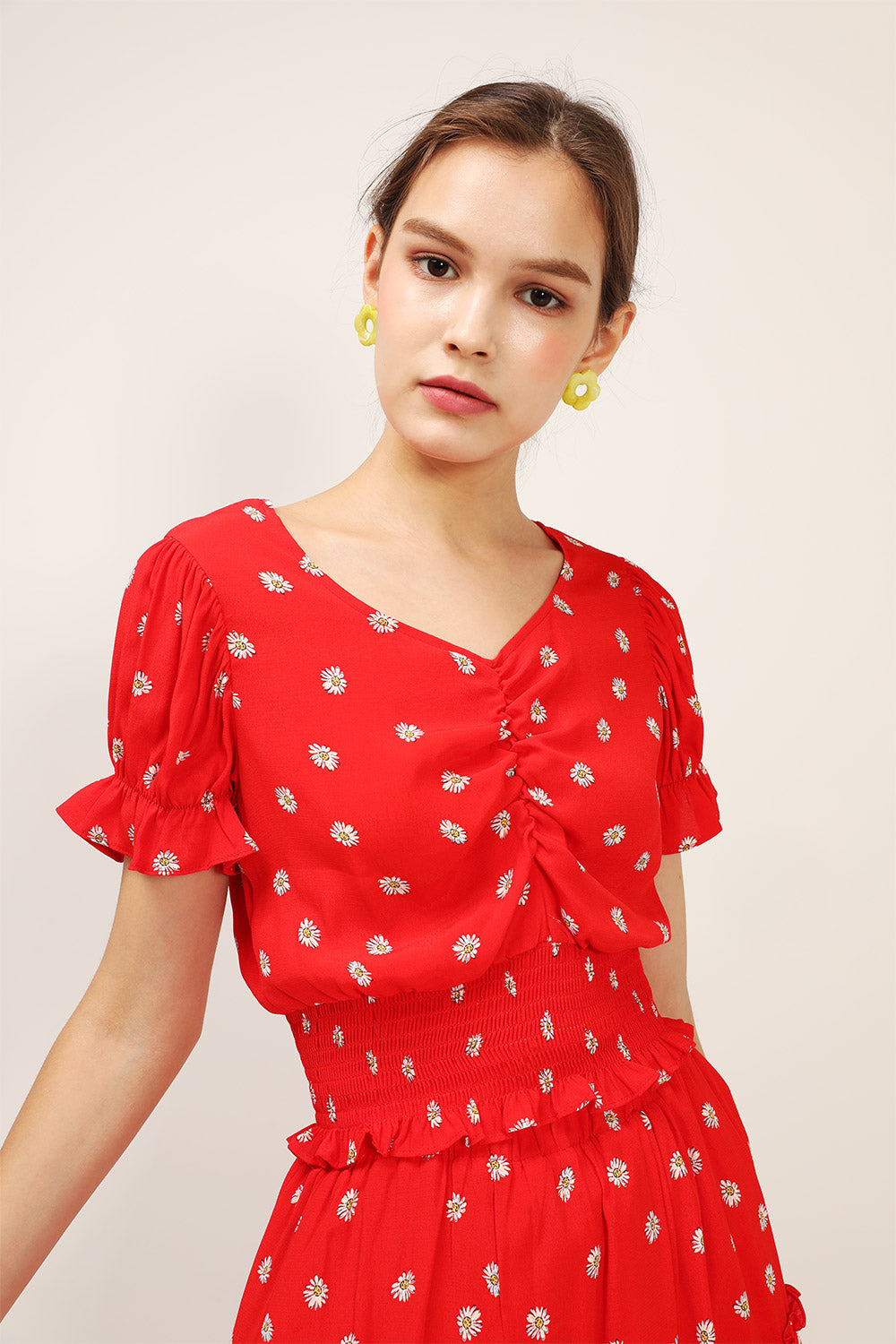 storets.com Kelly Daisy Printed Smocked Top