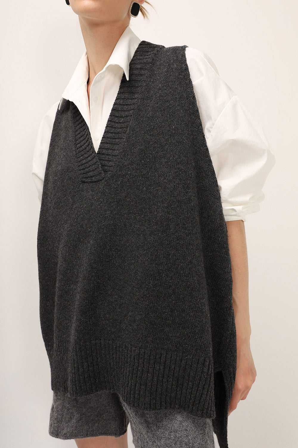 storets.com Lyla Oversized Knit Vest