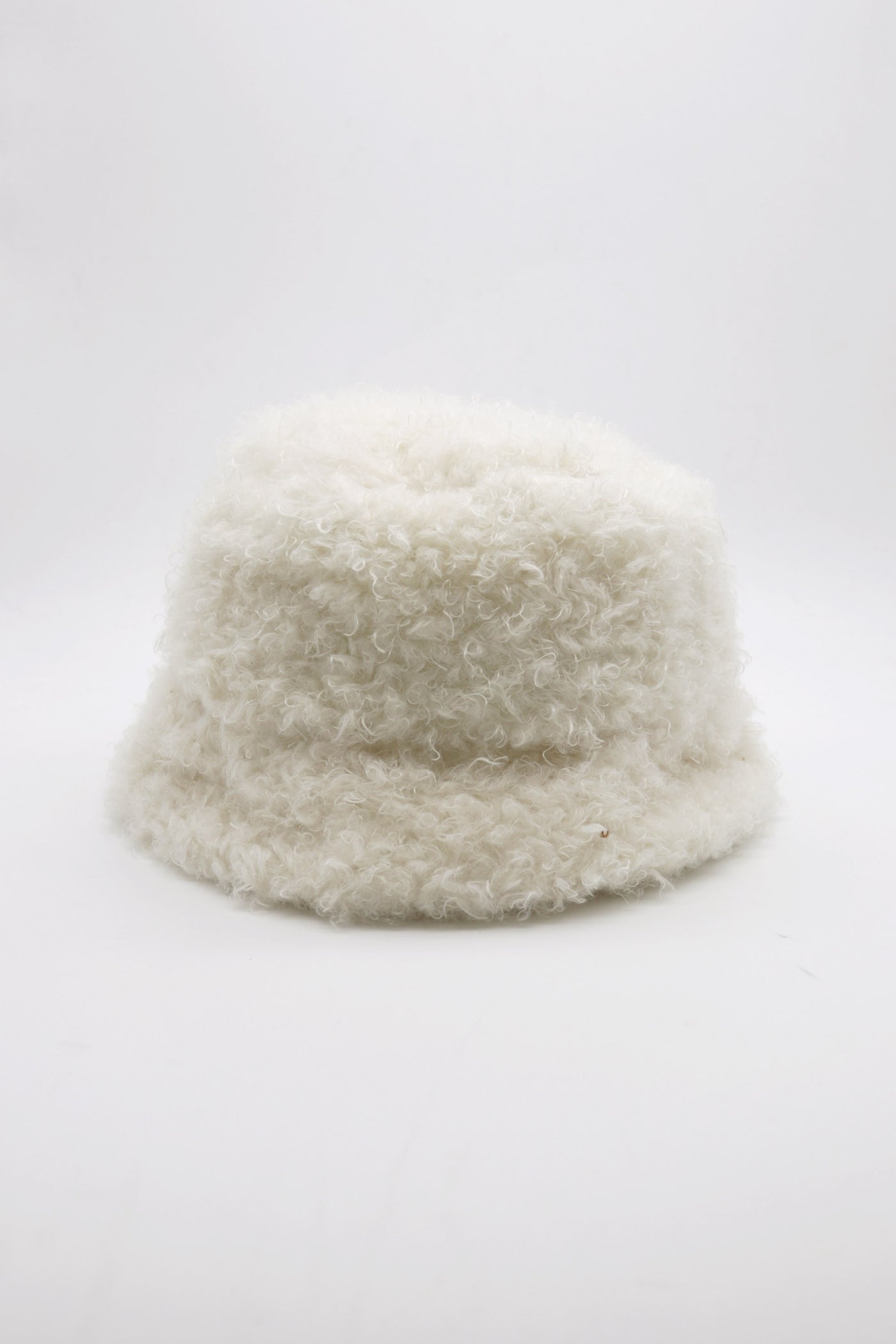 storets.com Kayla Teddy Bucket Hat