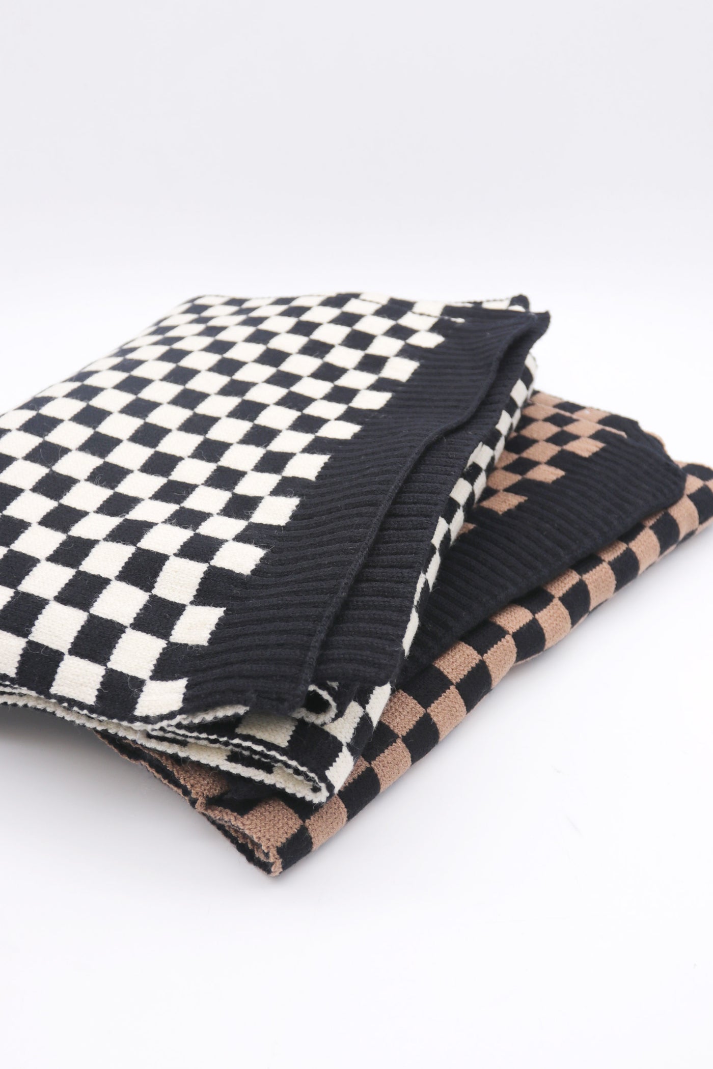 storets.com Ginnie Checkerboard Scarf