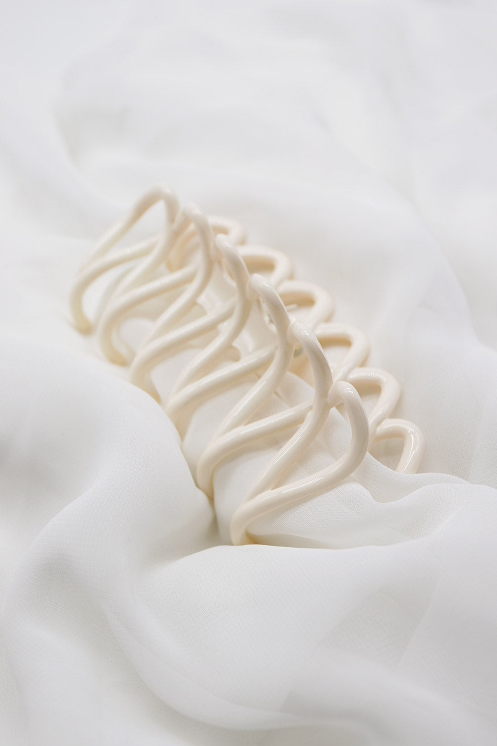 storets.com Bold Claw Clip