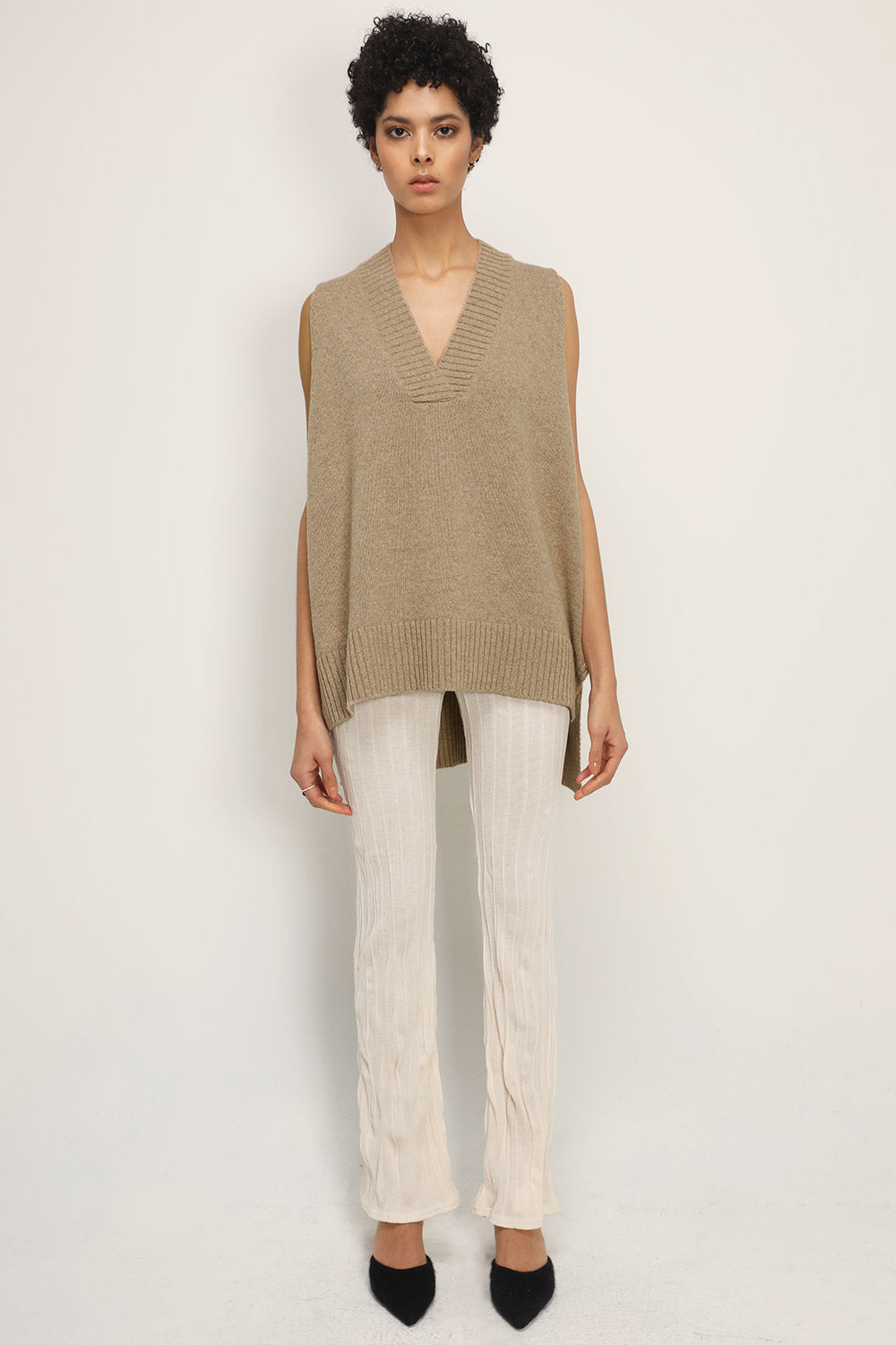 storets.com Lyla Oversized Knit Vest