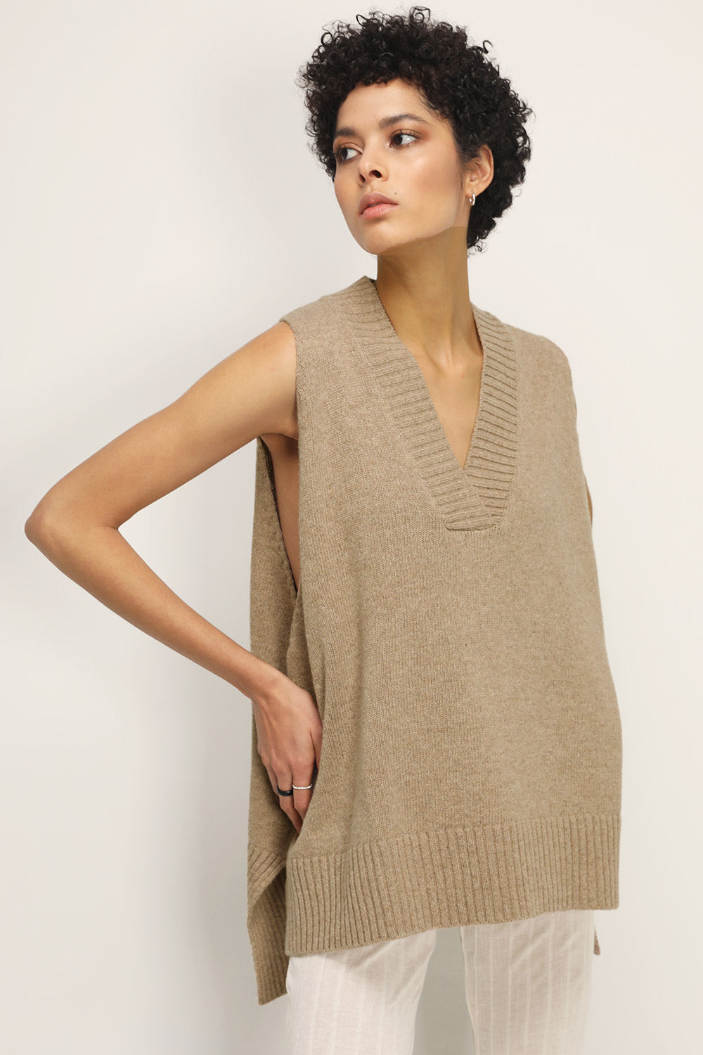 storets.com Lyla Oversized Knit Vest