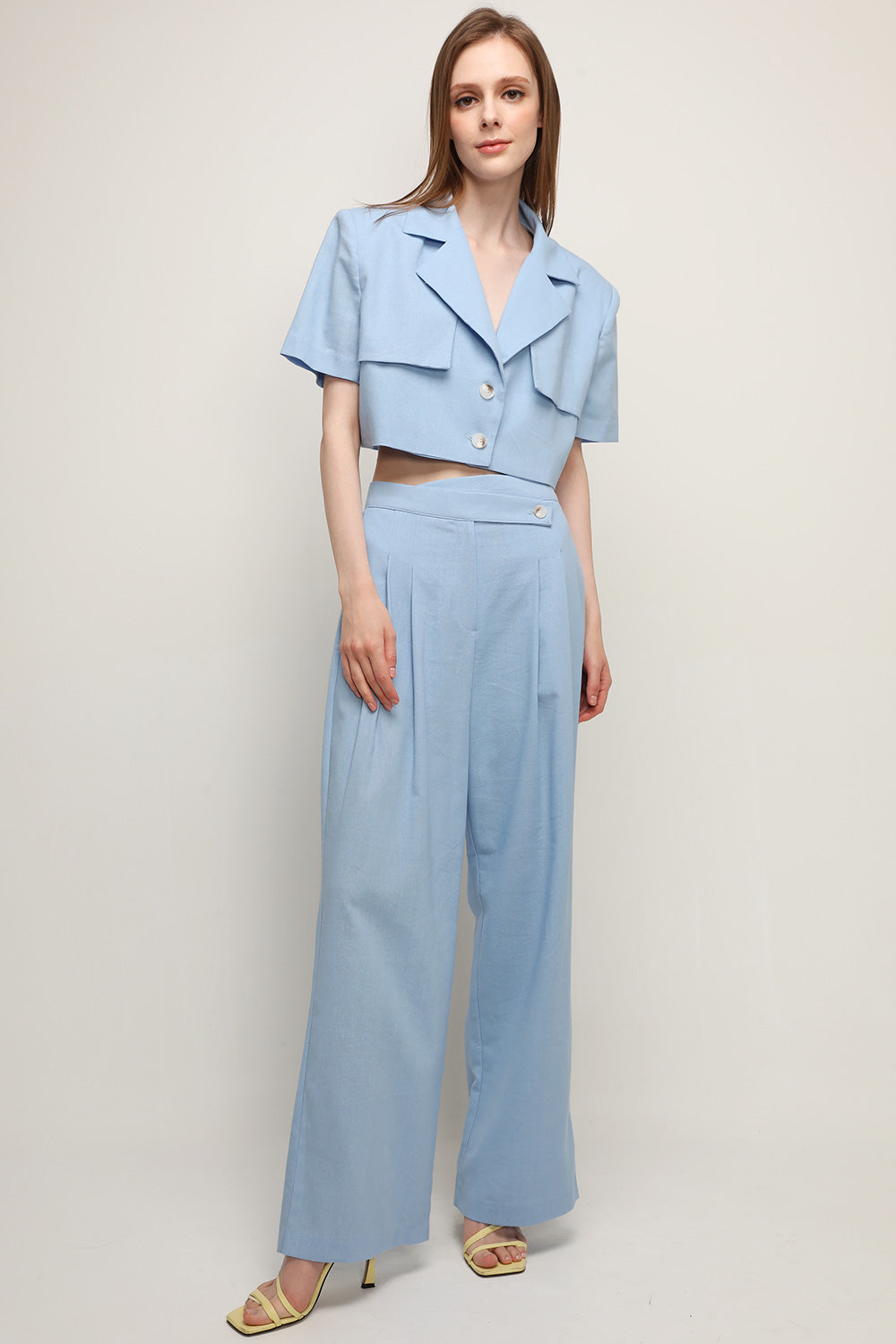 storets.com Nova Cropped Linen Blazer