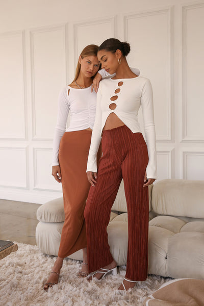 storets.com Remi Front Holes Ribbed Top