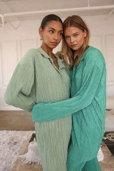 storets.com Maria Oversized Plisse Shirt