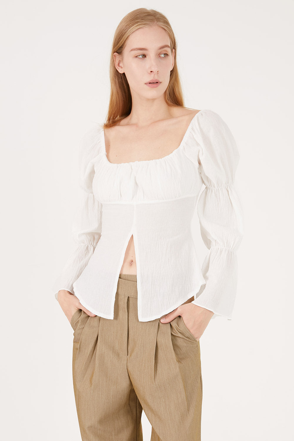 storets.com Danna Balloon Sleeve w/ Front Slit Blouse