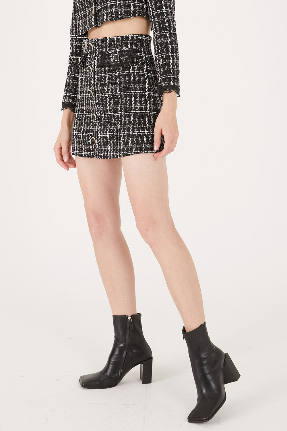 storets.com Ayla Tweed Skort w/Lace Inset