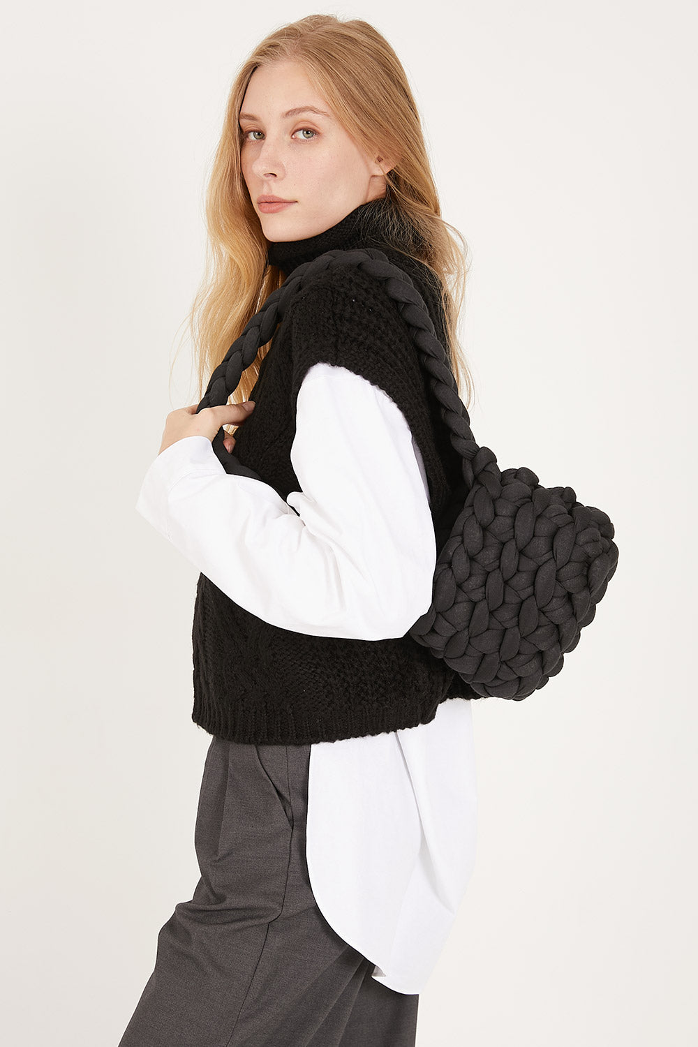 storets.com Yvette Chunky Knitted Shoulder Bag